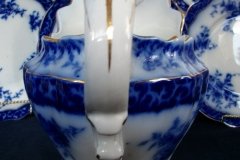 HENRY ALCOCK TOURAINE-  PITCHER 64oz    .....   http://jaapiesfinechinastore.com