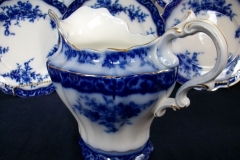 HENRY ALCOCK TOURAINE-  PITCHER 64oz    .....   https://www.jaapiesfinechinastore.com