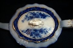 HENRY ALCOCK TOURAINE- TEA POT    .....   http://jaapiesfinechinastore.com
