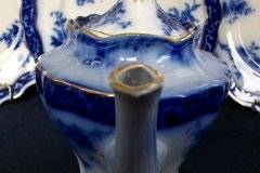 HENRY ALCOCK TOURAINE- TEA POT    .....   http://jaapiesfinechinastore.com