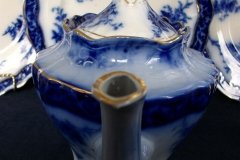 HENRY ALCOCK TOURAINE- TEA POT    .....   http://jaapiesfinechinastore.com