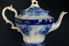 HENRY ALCOCK TOURAINE- TEA POT    .....   http://jaapiesfinechinastore.com