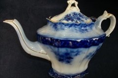 HENRY ALCOCK TOURAINE- TEA POT    .....   http://jaapiesfinechinastore.com
