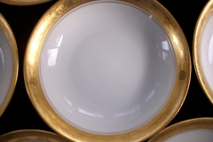 HUTSCHENREUTHER FAVORIT (ENCRUSTED GOLD BAND)-    BERRY DESSERT BOWL    ..... https://www.jaapiesFineChinaStore.com