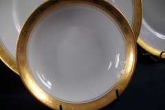 HUTSCHENREUTHER FAVORIT (ENCRUSTED GOLD BAND)-    BERRY DESSERT BOWL    ..... https://www.jaapiesFineChinaStore.com