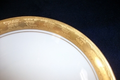 HUTSCHENREUTHER FAVORIT (ENCRUSTED GOLD BAND)-    BERRY DESSERT BOWL    ..... https://www.jaapiesFineChinaStore.com