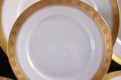 HUTSCHENREUTHER FAVORIT (ENCRUSTED GOLD BAND)-  BREAD & BUTTER PLATE  .....  https://www.jaapiesFineChinaStore.com