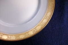 HUTSCHENREUTHER FAVORIT (ENCRUSTED GOLD BAND)-  BREAD & BUTTER PLATE  .....  https://www.jaapiesFineChinaStore.com