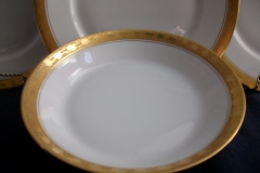 HUTSCHENREUTHER FAVORIT (ENCRUSTED GOLD BAND)-    COUPE SOUP BOWL    ..... https://www.jaapiesFineChinaStore.com