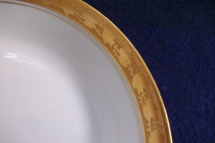 HUTSCHENREUTHER FAVORIT (ENCRUSTED GOLD BAND)-    COUPE SOUP BOWL    ..... https://www.jaapiesFineChinaStore.com