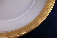 HUTSCHENREUTHER FAVORIT (ENCRUSTED GOLD BAND)-    COUPE SOUP BOWL    ..... https://www.jaapiesFineChinaStore.com