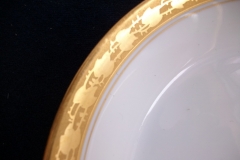 HUTSCHENREUTHER FAVORIT (ENCRUSTED GOLD BAND)-    COUPE SOUP BOWL    ..... https://www.jaapiesFineChinaStore.com