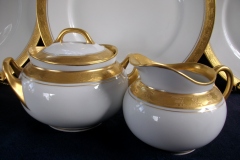 HUTSCHENREUTHER FAVORIT (ENCRUSTED GOLD BAND)-   COVERED SUGAR BOWL    ..... https://www.jaapiesFineChinaStore.com