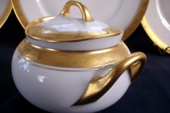 HUTSCHENREUTHER FAVORIT (ENCRUSTED GOLD BAND)-   COVERED SUGAR BOWL    ..... https://www.jaapiesFineChinaStore.com