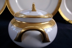 HUTSCHENREUTHER FAVORIT (ENCRUSTED GOLD BAND)-   COVERED SUGAR BOWL    ..... https://www.jaapiesFineChinaStore.com