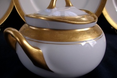 HUTSCHENREUTHER FAVORIT (ENCRUSTED GOLD BAND)-   COVERED SUGAR BOWL    ..... https://www.jaapiesFineChinaStore.com