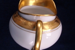 HUTSCHENREUTHER FAVORIT (ENCRUSTED GOLD BAND)-   CREAMER  8oz    ..... https://www.jaapiesFineChinaStore.com