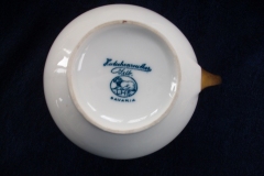 HUTSCHENREUTHER FAVORIT (ENCRUSTED GOLD BAND)-   CREAMER  8oz    ..... https://www.jaapiesFineChinaStore.com