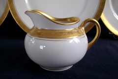 HUTSCHENREUTHER FAVORIT (ENCRUSTED GOLD BAND)-   CREAMER  8oz    ..... https://www.jaapiesFineChinaStore.com