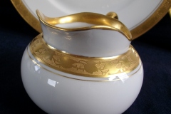 HUTSCHENREUTHER FAVORIT (ENCRUSTED GOLD BAND)-   CREAMER  8oz    ..... https://www.jaapiesFineChinaStore.com