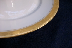 HUTSCHENREUTHER FAVORIT (ENCRUSTED GOLD BAND)-  DINNER PLATE  .....  https://www.jaapiesFineChinaStore.com