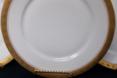 HUTSCHENREUTHER FAVORIT (ENCRUSTED GOLD BAND)-  DINNER PLATE  .....  https://www.jaapiesFineChinaStore.com