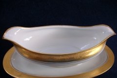 HUTSCHENREUTHER FAVORIT (ENCRUSTED GOLD BAND)-   GRAVY BOAT  WITH  ATTACHED UNDERPLATE    ..... https://www.jaapiesFineChinaStore.com