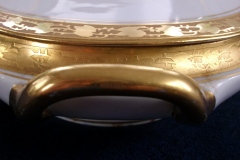 HUTSCHENREUTHER FAVORIT (ENCRUSTED GOLD BAND)-   OVAL COVERED SERVING BOWL     ..... https://www.jaapiesFineChinaStore.com