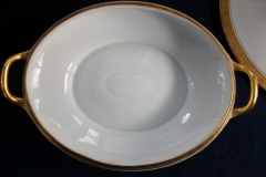 HUTSCHENREUTHER FAVORIT (ENCRUSTED GOLD BAND)-   OVAL COVERED SERVING BOWL     ..... https://www.jaapiesFineChinaStore.com