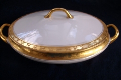 HUTSCHENREUTHER FAVORIT (ENCRUSTED GOLD BAND)-   OVAL COVERED SERVING BOWL     ..... https://www.jaapiesFineChinaStore.com