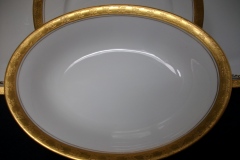 HUTSCHENREUTHER FAVORIT (ENCRUSTED GOLD BAND)-   OVAL OPEN SERVING BOWL    ..... https://www.jaapiesFineChinaStore.com