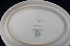 HUTSCHENREUTHER FAVORIT (ENCRUSTED GOLD BAND)-   OVAL OPEN SERVING BOWL    ..... https://www.jaapiesFineChinaStore.com