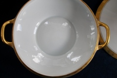 HUTSCHENREUTHER FAVORIT (ENCRUSTED GOLD BAND)-   ROUND COVERED SERVING BOWL     ..... https://www.jaapiesFineChinaStore.com