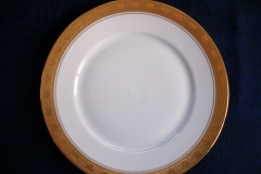 HUTSCHENREUTHER FAVORIT (ENCRUSTED GOLD BAND)-  SALAD PLATE  .....  https://www.jaapiesFineChinaStore.com