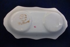 JAMES KENT DUBARRY- SALT & PEPPER SHAKERS WITH TRAY   ..... http://jaapiesfinechinastore.com