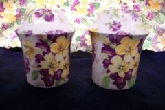 JAMES KENT VIOLETS 4002- SALT & PEPPER SHAKER SET    .....  http://jaapiesfinechinastore.com