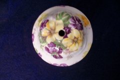 JAMES KENT VIOLETS 4002- SALT & PEPPER SHAKER SET    .....  http://jaapiesfinechinastore.com