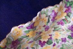 JAMES KENT PRIMULA- SERVING BOWL   .....  http://jaapiesfinechinastore.com