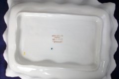 JAMES KENT PRIMULA- SERVING BOWL   .....  http://jaapiesfinechinastore.com