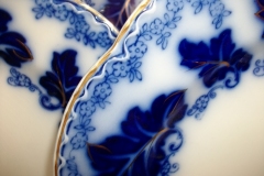 JOHNSON BROTHERS NORMANDY (FLOW BLUE)-  DINNER PLATE  ..... https://www.jaapiesFineChinaStore.com