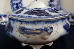 JOHNSON BROTHERS NORMANDY (FLOW BLUE)-  OVAL COVERED SERVING BOWL    ..... https://www.jaapiesFineChinaStore.com