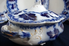 JOHNSON BROTHERS NORMANDY (FLOW BLUE)-  OVAL COVERED SERVING BOWL    ..... https://www.jaapiesFineChinaStore.com