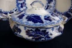JOHNSON BROTHERS NORMANDY (FLOW BLUE)-  ROUND COVERED SERVING BOWL    ..... https://www.jaapiesFineChinaStore.com