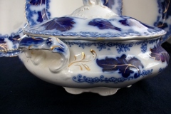 JOHNSON BROTHERS NORMANDY (FLOW BLUE)-  ROUND COVERED SERVING BOWL    ..... https://www.jaapiesFineChinaStore.com