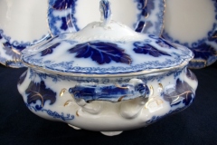 JOHNSON BROTHERS NORMANDY (FLOW BLUE)-  ROUND COVERED SERVING BOWL    ..... https://www.jaapiesFineChinaStore.com