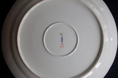 KPM (BERLIN) NEUOSIER 05- CHOP PLATE  13 1/2"   .....   ttps://jaapiesfinechinastore.com