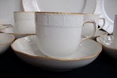 KPM (BERLIN) NEUOSIER 05- COFFEE CUP & SAUCER    ..... https://www.jaapiesfinechinastore.com