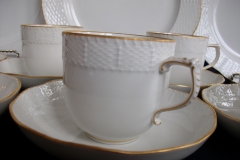 KPM (BERLIN) NEUOSIER 05- COFFEE CUP & SAUCER    ..... https://www.jaapiesfinechinastore.com