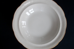 KPM (BERLIN) NEUOSIER 05-   COVERED SERVING  BOWL  .....   ttps://www.jaapiesfinechinastore.com