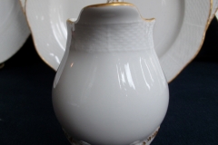 KPM (BERLIN) NEUOSIER 05- CREAMER   ..... https://www.jaapiesfinechinastore.com